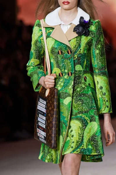 Look 55